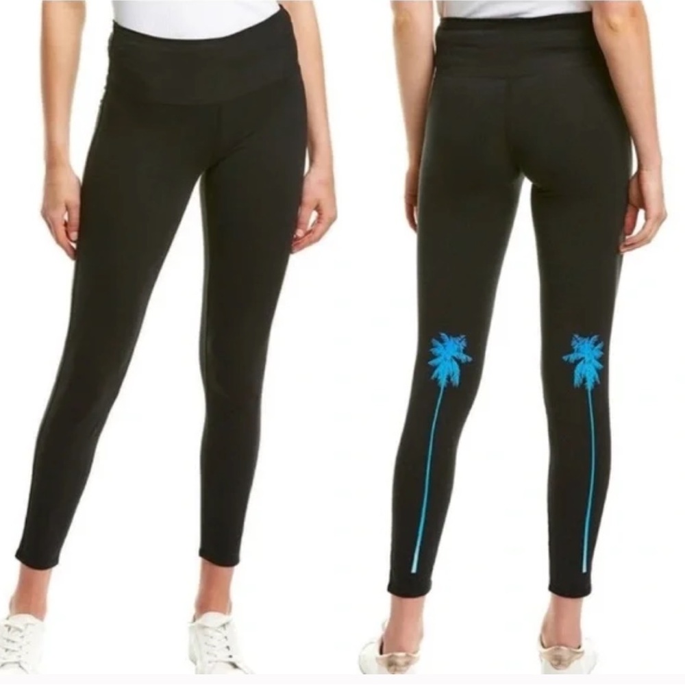 NWT CHASER LEGGINGS WITH PALM TREES ON THE BACK - M